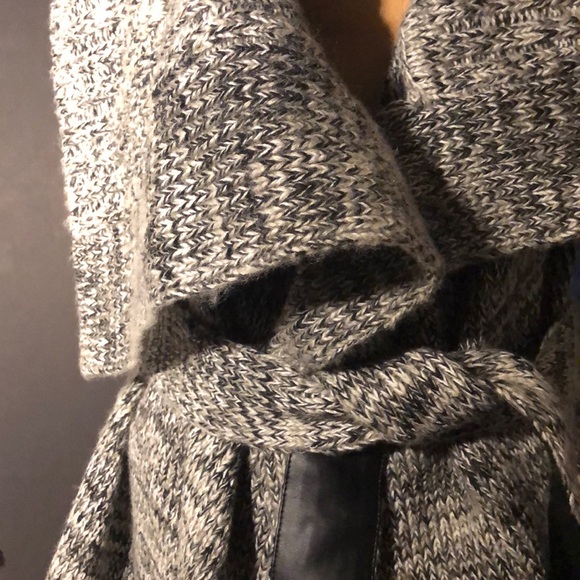 Angl sweater/ Size Small/100% acrylic / NWOTsoCute - Picture 3 of 8